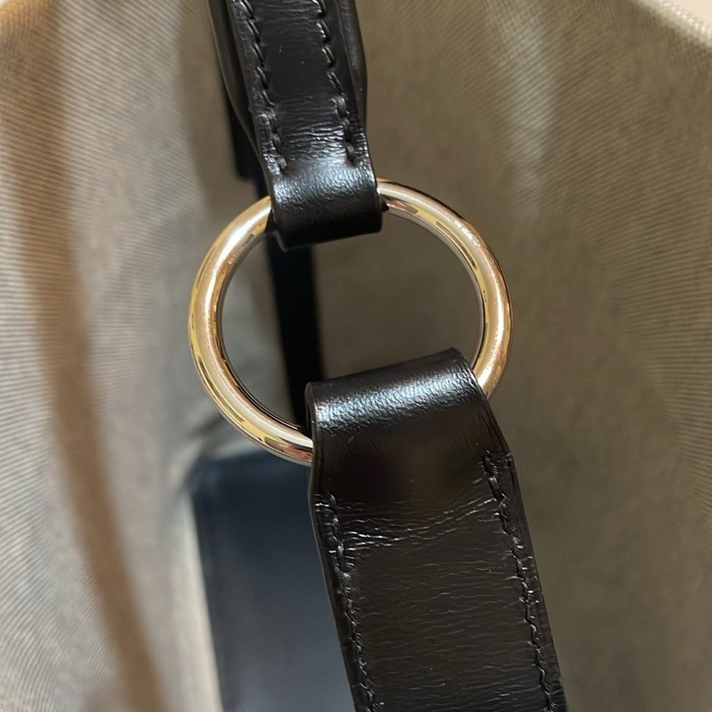 Hermes Col Roule 25 Bag Toile and Vache Hunter
Black - Picture 6 of 16